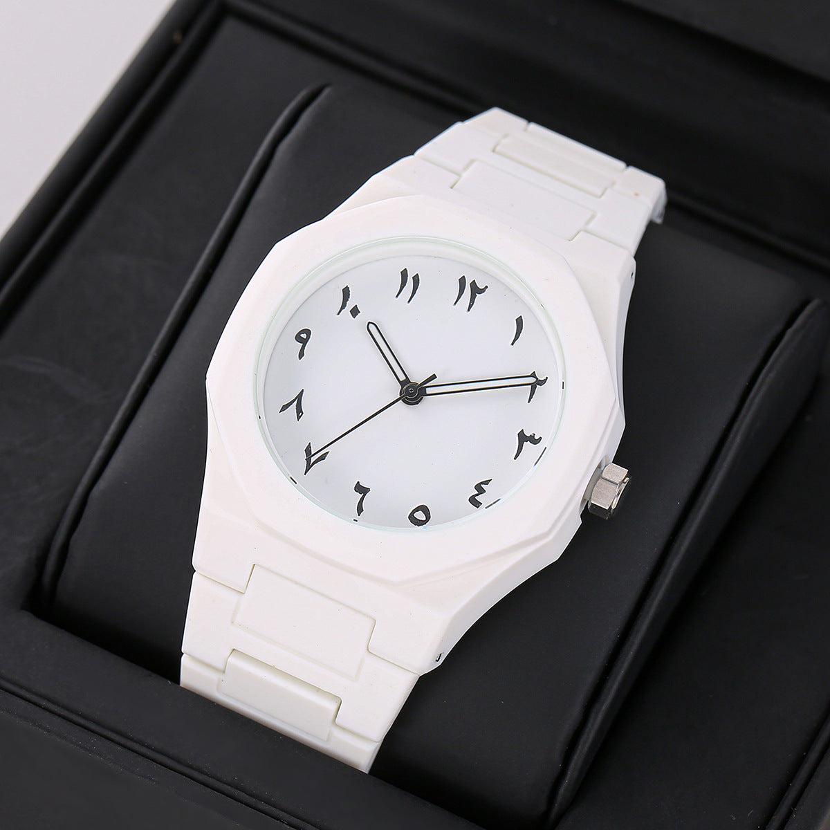 Fashion Quartz Watch with Waterproof Design